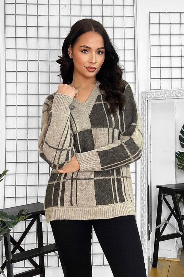 Window Plane Check Knitted V-Neck Pullover - Image 6